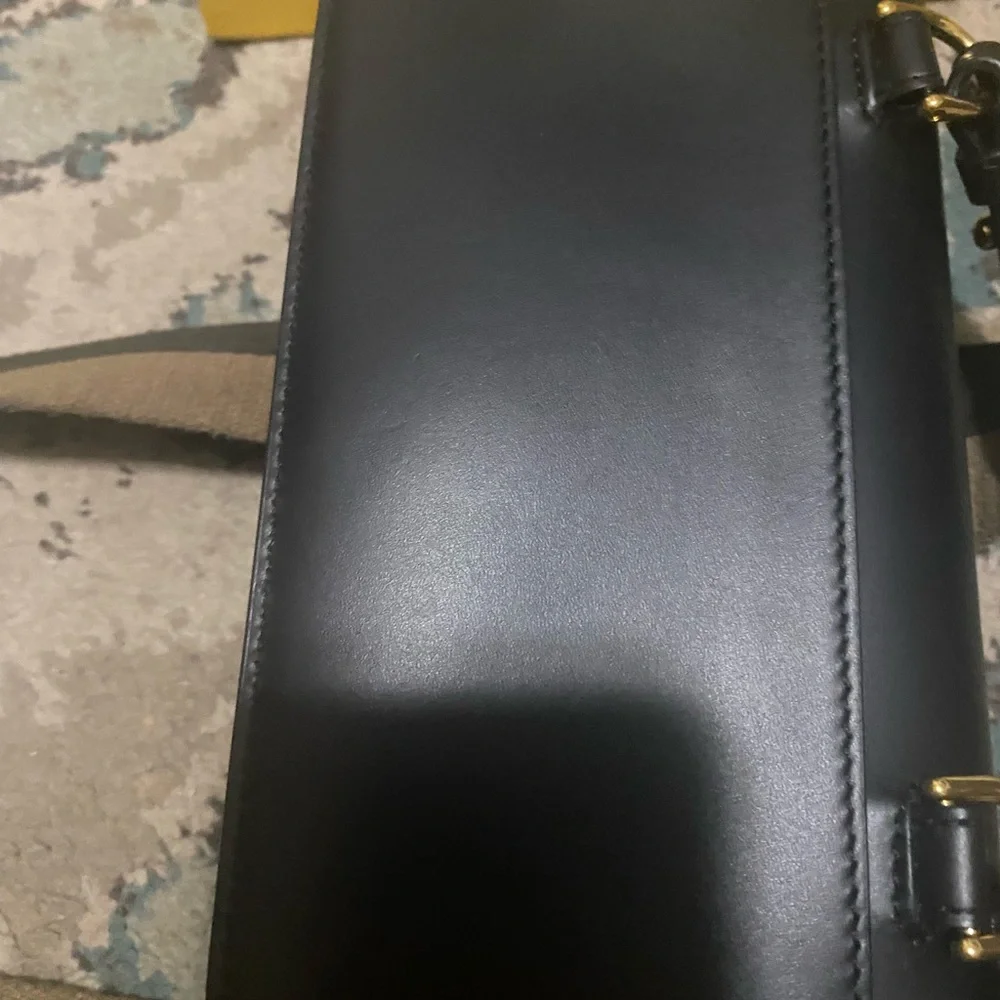 Authentic Fendi purse - Picture 8 of 9